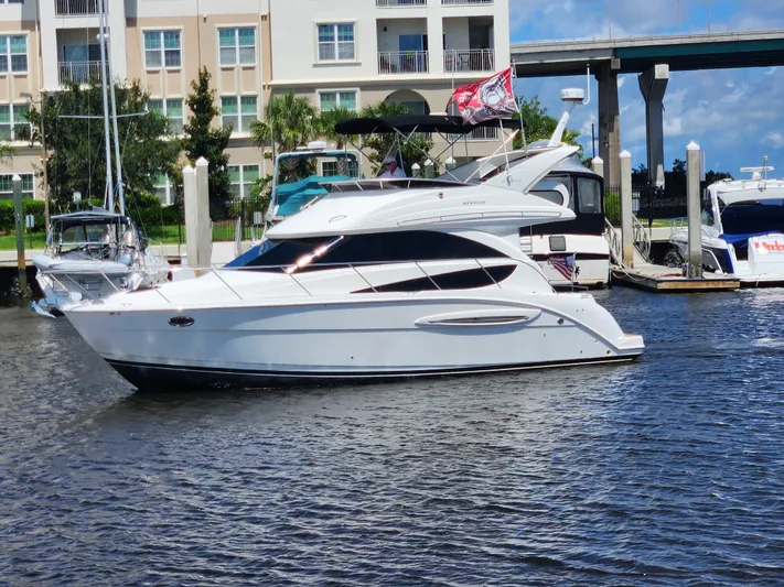 Master Chief Yacht Photos Pics 