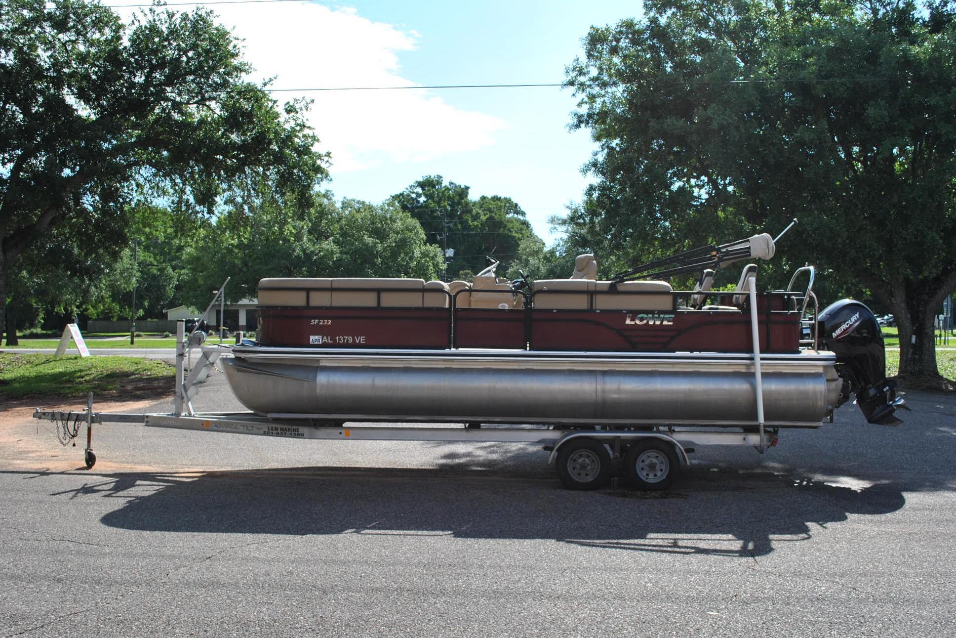 Lowe SF 232 Sport Fish