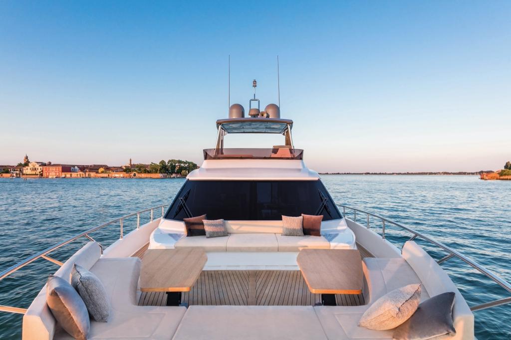 A FERRETTI A031716390001 関税送料込 2022 Ferretti Yachts 670 Cruiser for sale - YachtWorld