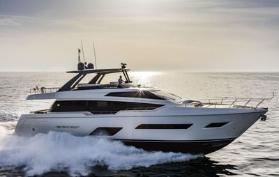 Yacht