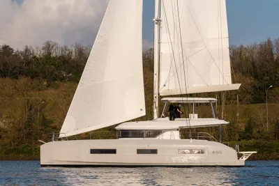 Lagoon 55
