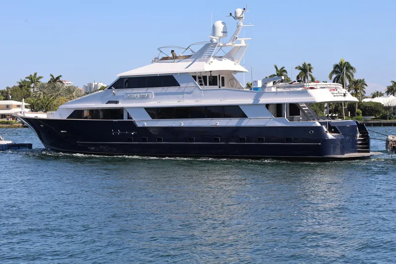 Ocean Drive Yacht Photos Pics 