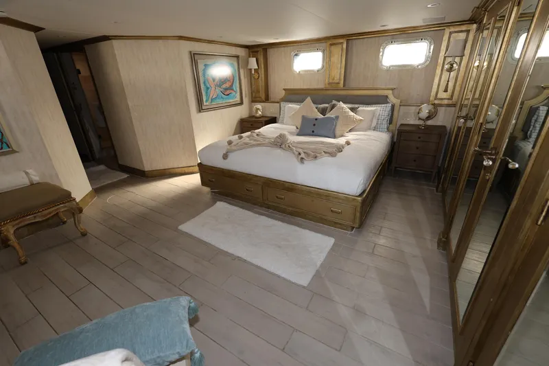 Ocean Drive Yacht Photos Pics 