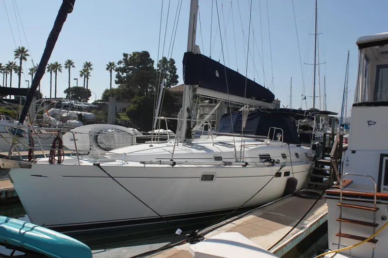 Hawaiian Passage Yacht Photos Pics 