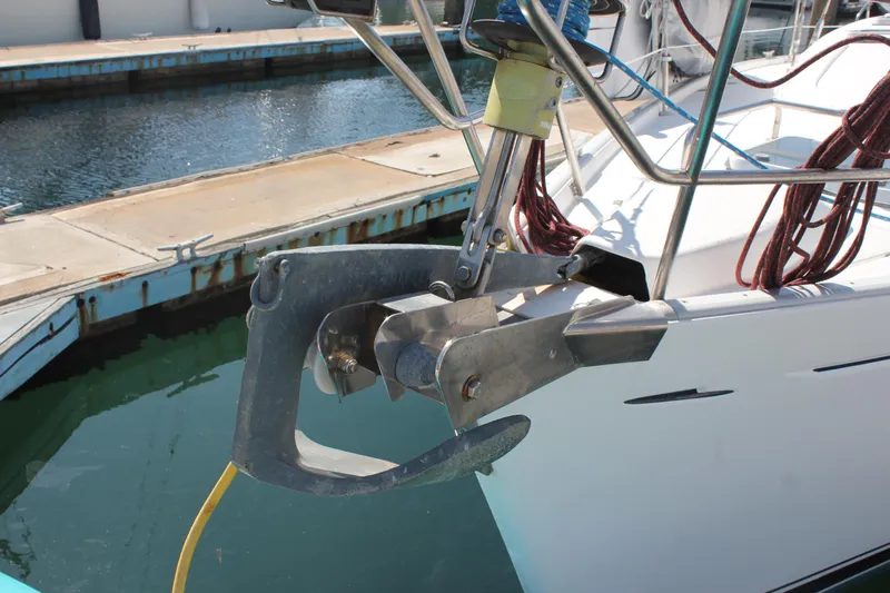 Hawaiian Passage Yacht Photos Pics Anchor detail of 1997 Beneteau Oceanis 461 sailboat at dock.