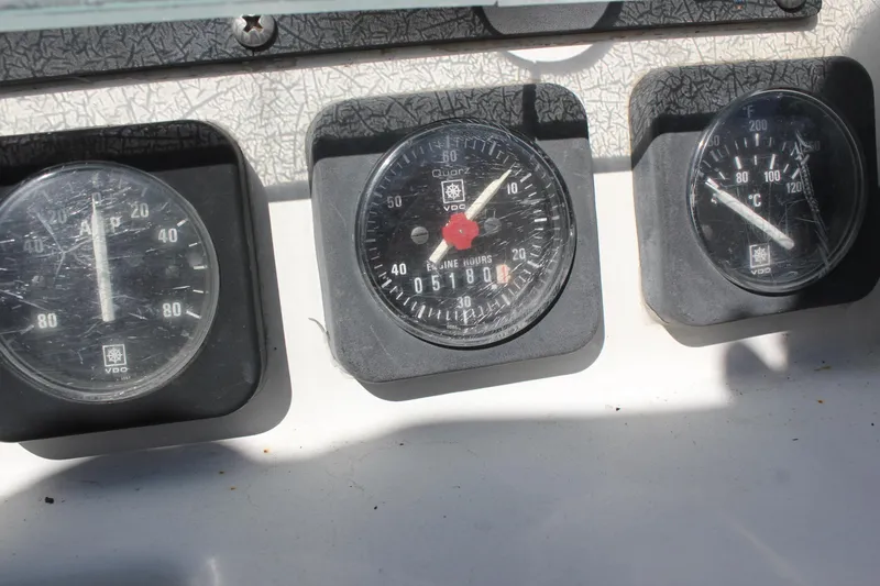 Hawaiian Passage Yacht Photos Pics Close-up of gauges on a 1997 Beneteau Oceanis 461 sailboat dashboard.