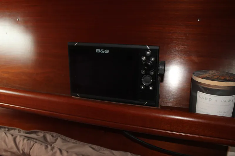 Hawaiian Passage Yacht Photos Pics B&G navigation system on 1997 Beneteau Oceanis 461 yacht interior.