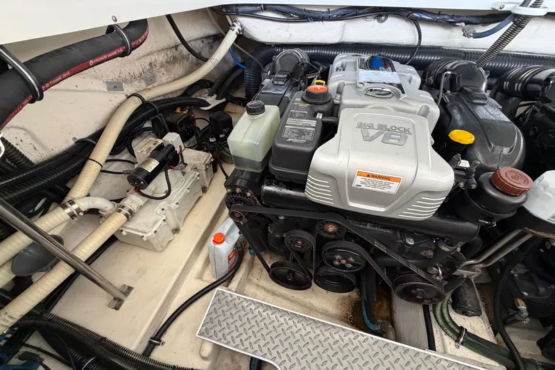  Yacht Photos Pics Engine compartment of a 2017 Formula 350 Crossover Bowrider with a V8 engine.