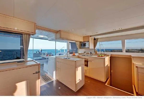 "lagu" Yacht Photos Pics Manufacturer Provided Image