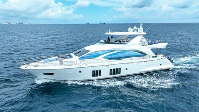 Yacht