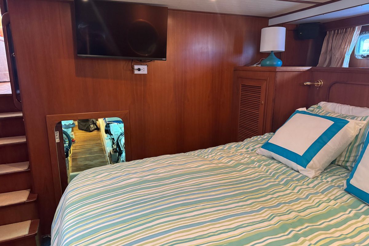 2006 DeFever 52 