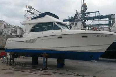2008 Beneteau Antares 9.80 Flybridge