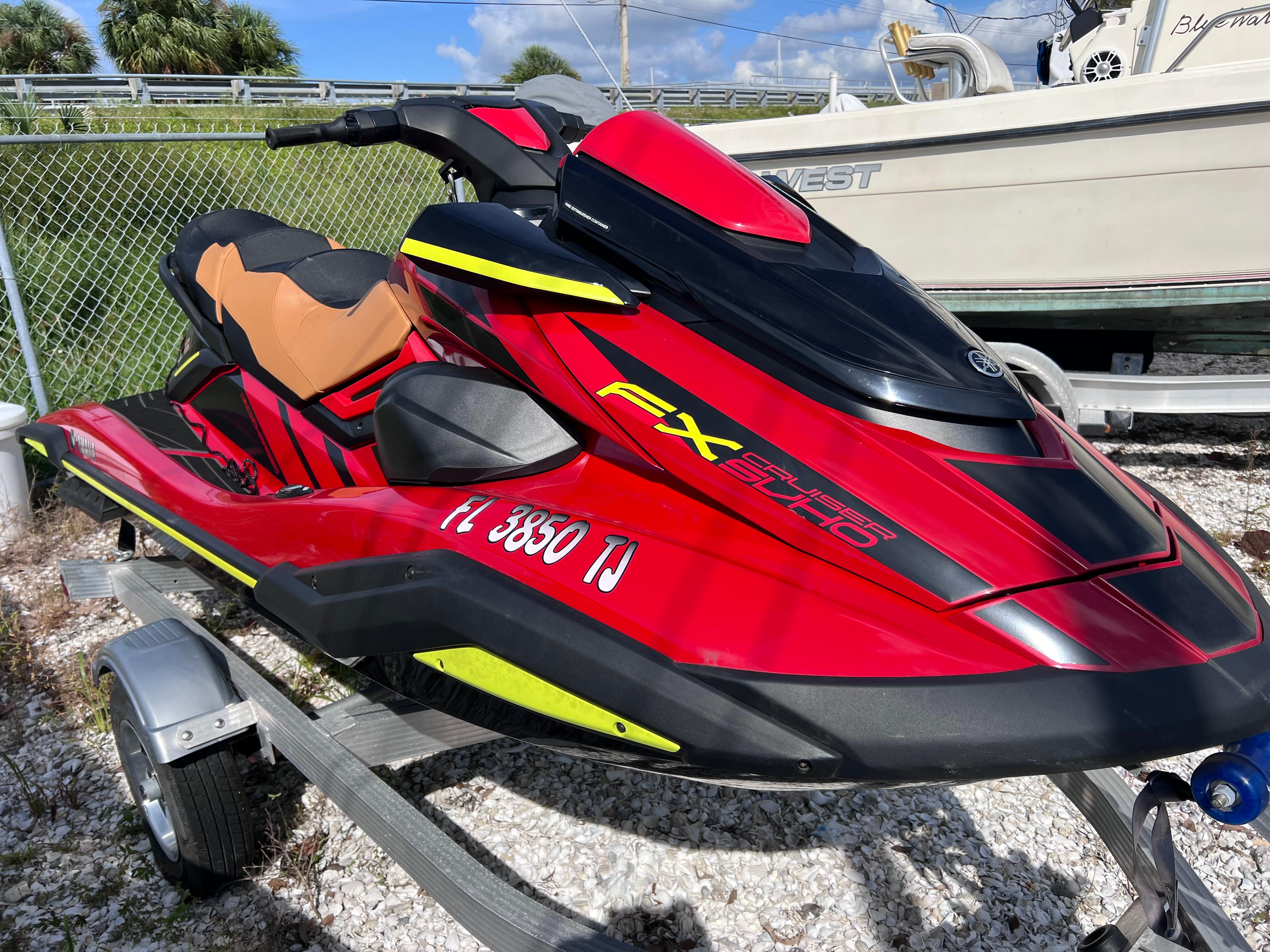 2022 Yamaha WaveRunner FX Cruiser SVHO Personal Watercraft 2022 Yamaha WaveRunner FX Cruiser SVHO Personal Watercraft