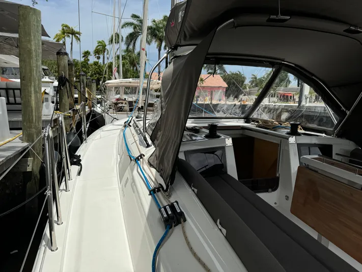 Island Girl Yacht Photos Pics 