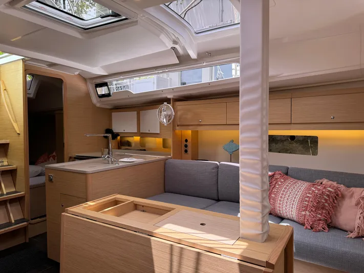 Island Girl Yacht Photos Pics 