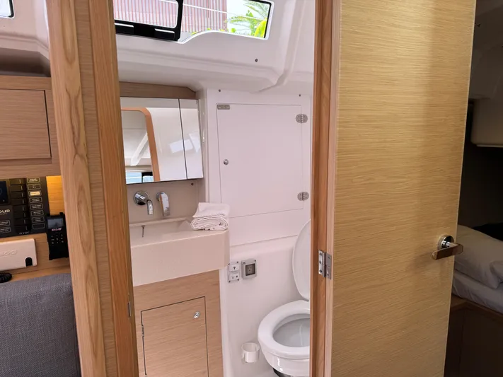 Island Girl Yacht Photos Pics 