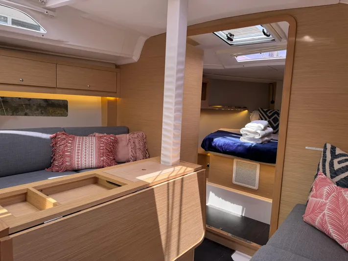 Island Girl Yacht Photos Pics 