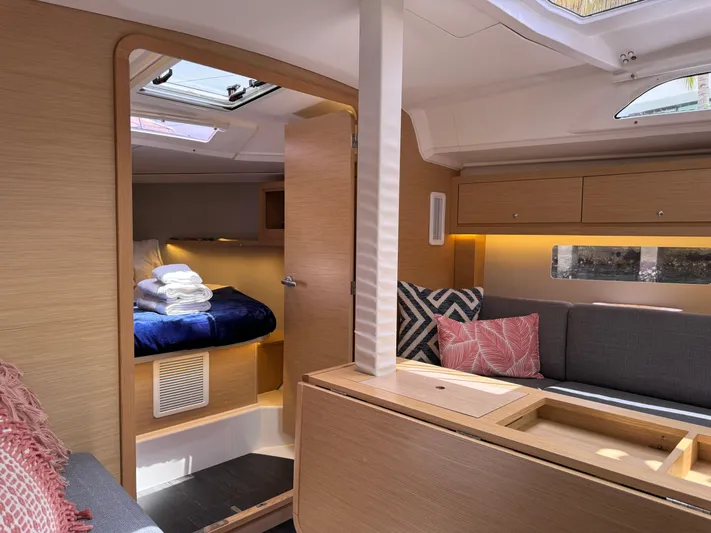 Island Girl Yacht Photos Pics 