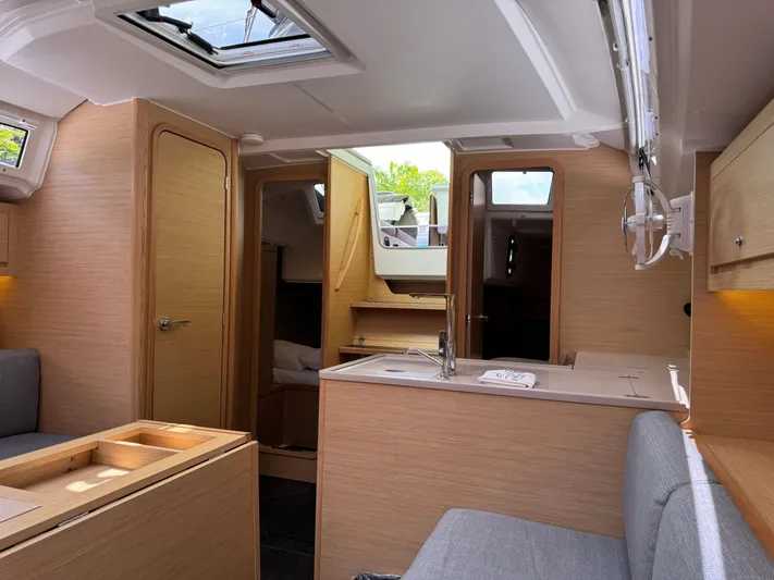 Island Girl Yacht Photos Pics 