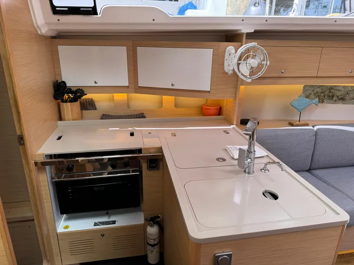 Island Girl Yacht Photos Pics 