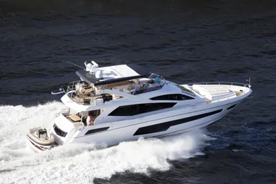 Sunseeker 75 Yacht