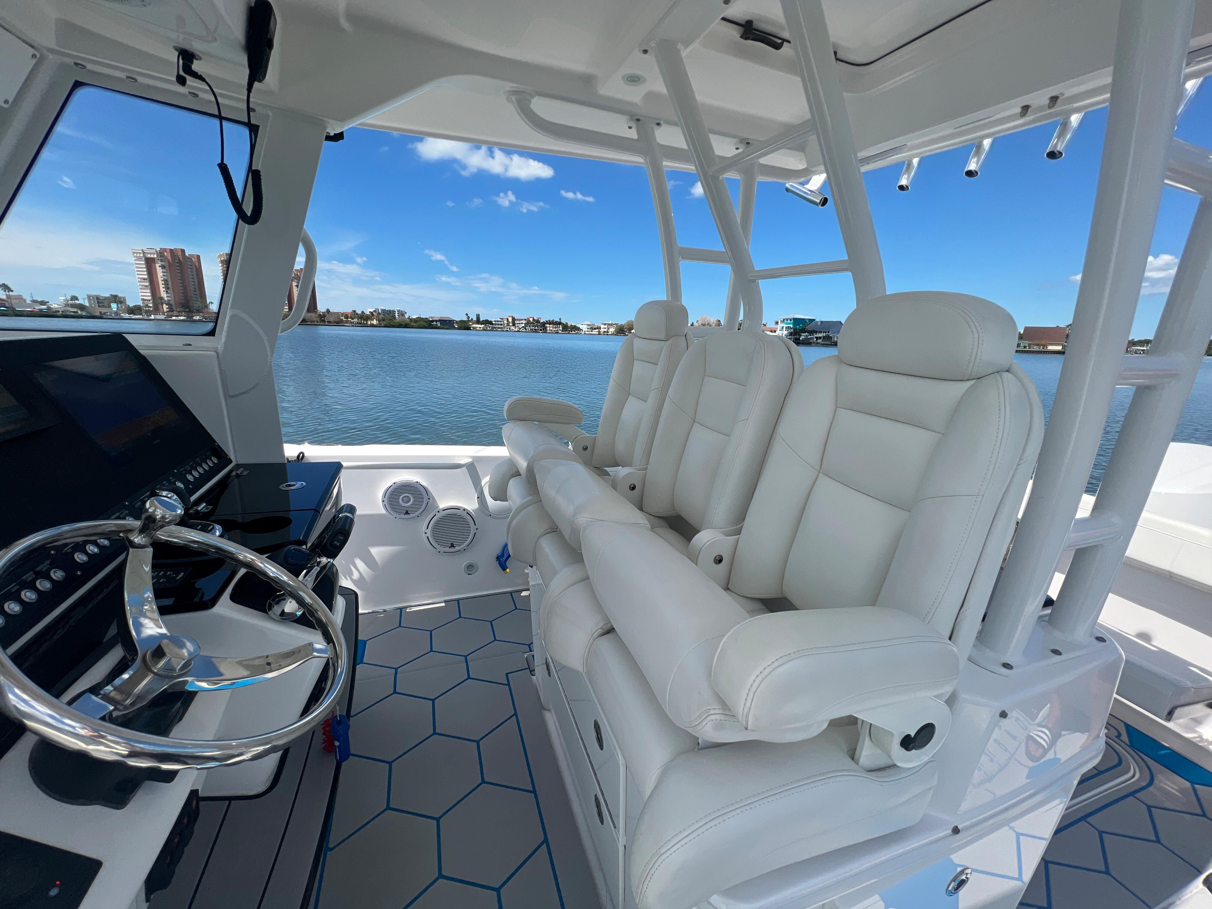 2020 Everglades 335 Center Console for sale - YachtWorld