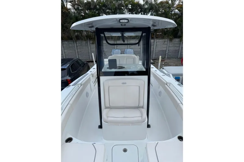  Yacht Photos Pics 2023 Sea Hunt Gamefish 27 Forward Seating boat with sleek design and spacious seating.