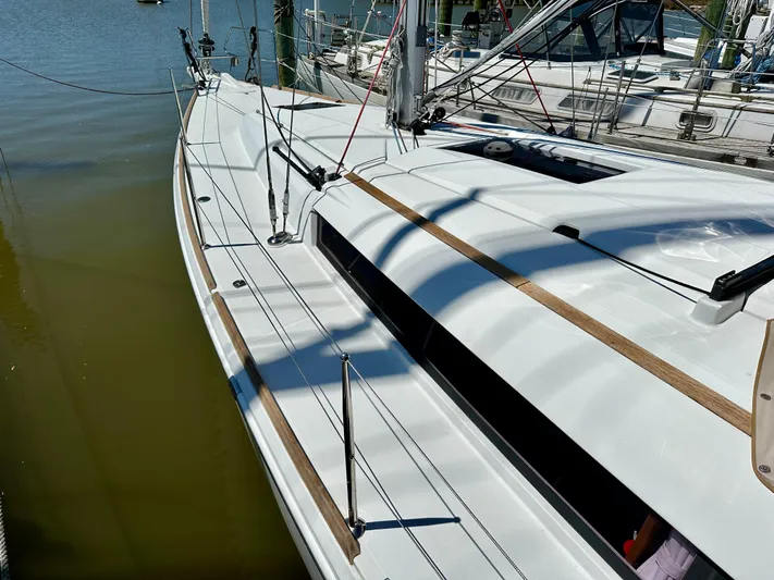 Celtic Rose Yacht Photos Pics 2018 Jeanneau Sun Odyssey 419 sailboat deck with sleek design and modern fittings.