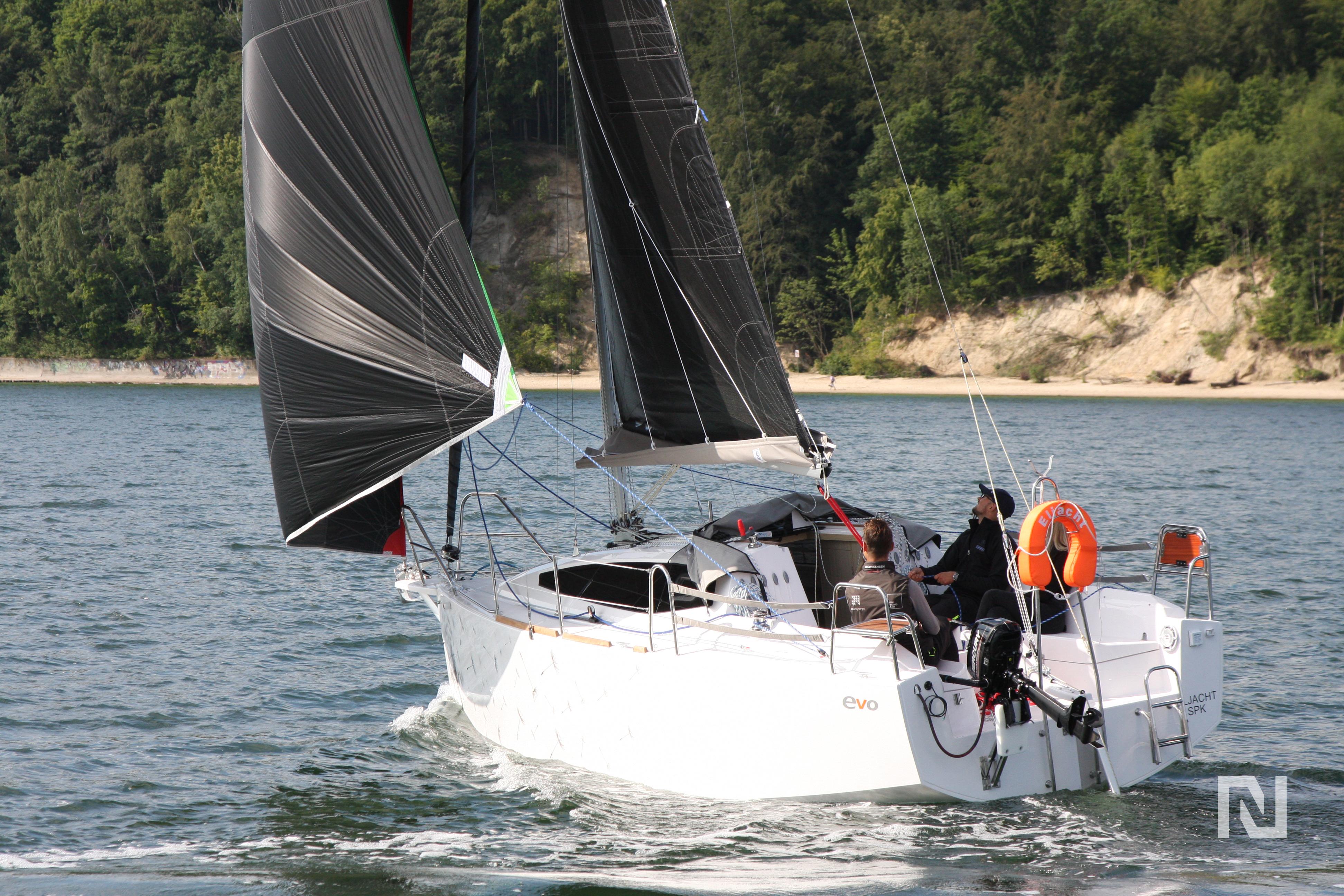 2025 Maxus EVO 24 Dagsseglare till salu YachtWorld