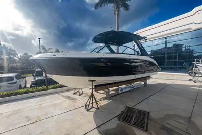 Sea Ray SDX 250 Outboard