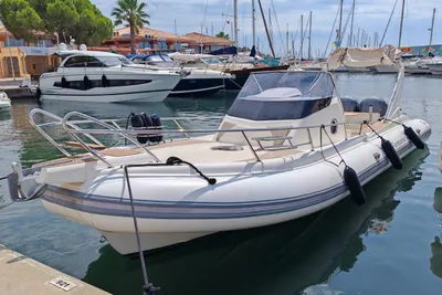 2017 Capelli Tempest 1000 WA