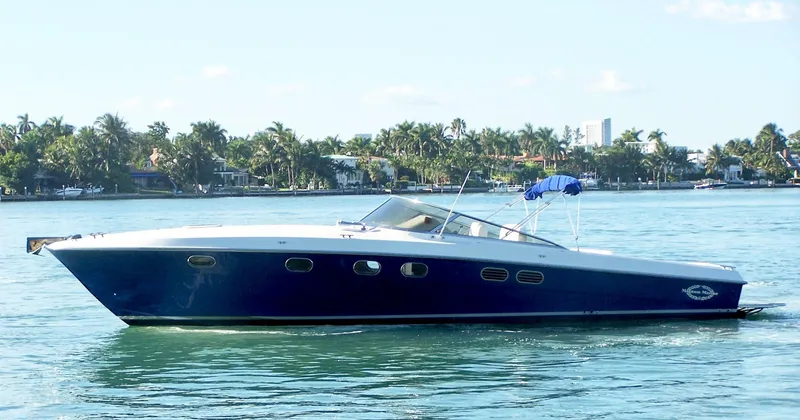 Avalon Yacht Photos Pics 