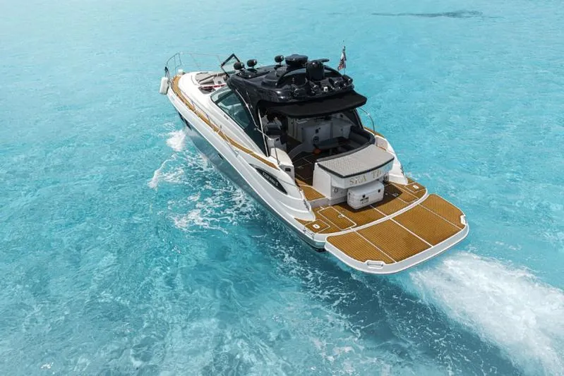 Pura Vida Yacht Photos Pics 