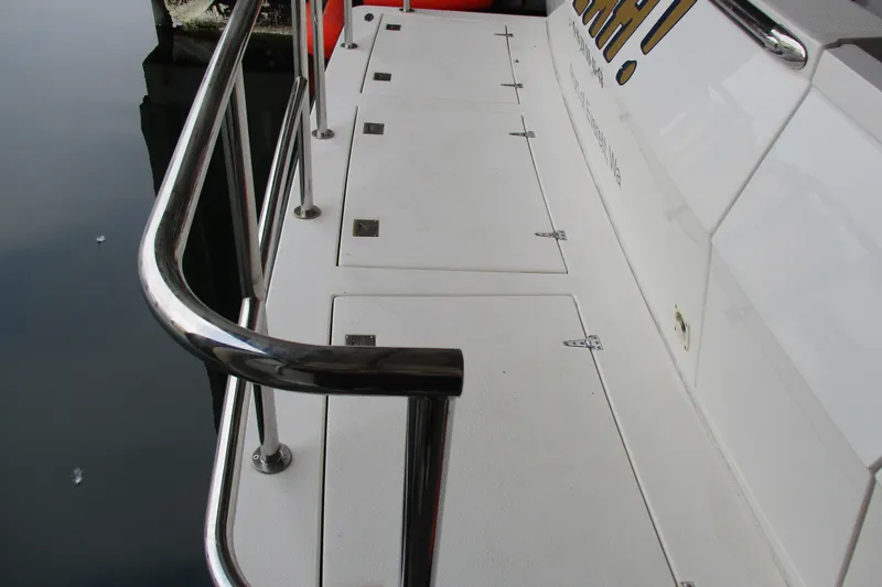 Yeah Yacht Photos Pics Beautiful extension with storage