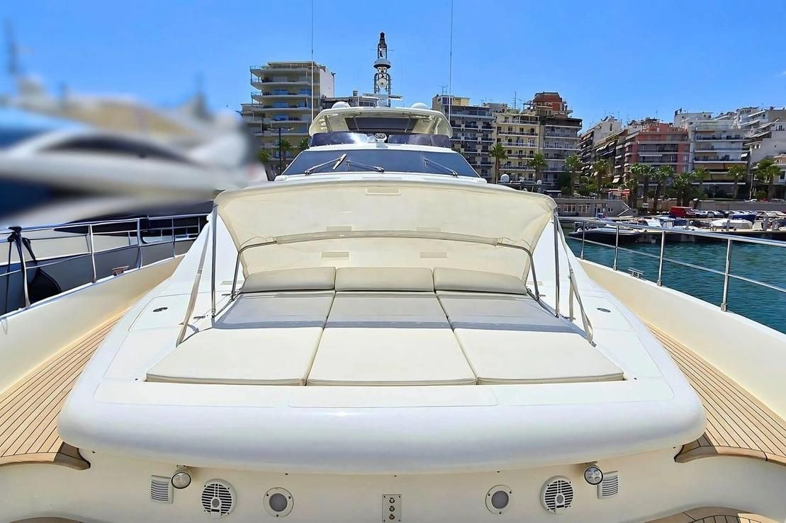 2009 Ferretti Yachts 97 