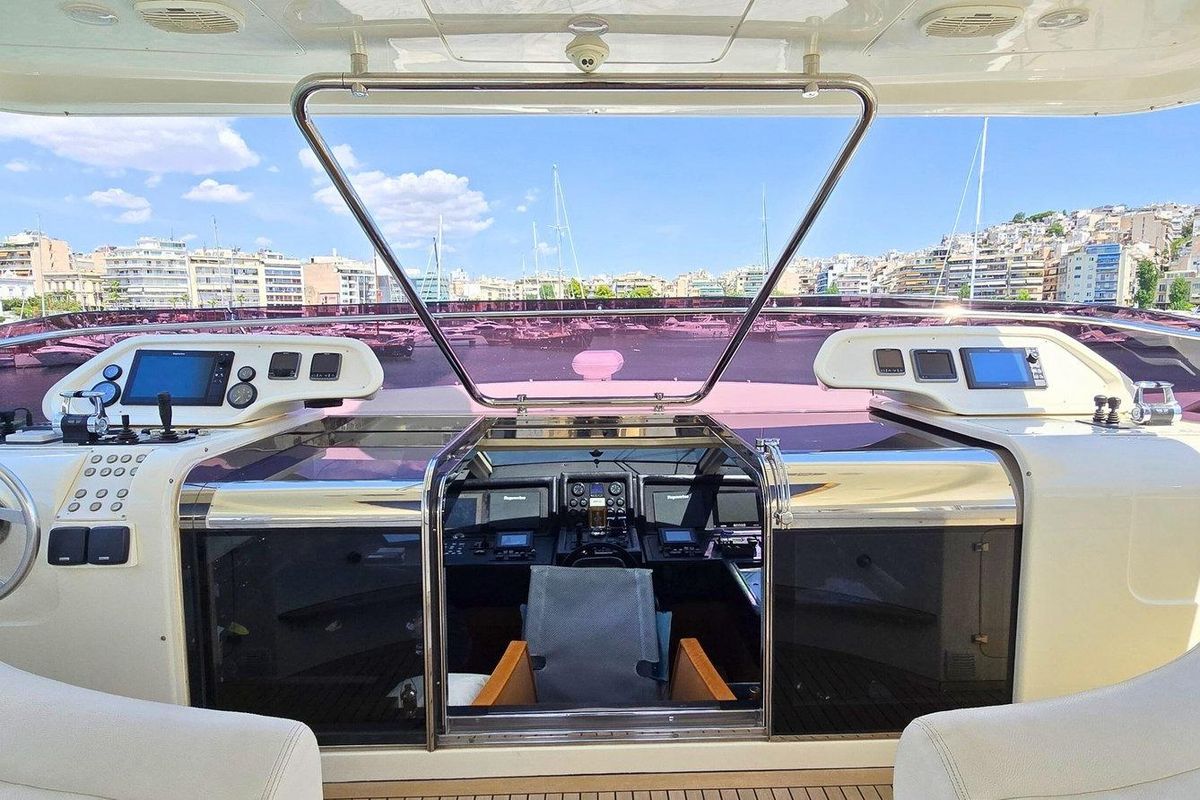 2009 Ferretti Yachts 97 