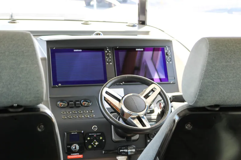 Ocean Therapy Yacht Photos Pics 2021 Nimbus C-11 - Helm