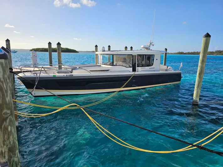 Ocean Therapy Yacht Photos Pics 2021 Nimbus C-11 - Exterior profile on the water