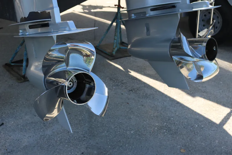 Ocean Therapy Yacht Photos Pics 2021 Nimbus C-11 - Prop