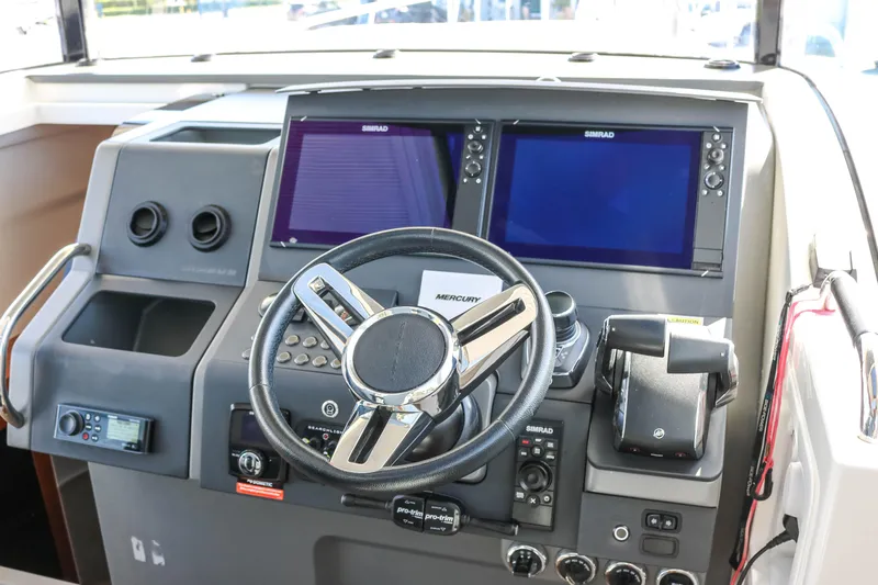 Ocean Therapy Yacht Photos Pics 2021 Nimbus C-11 - Helm