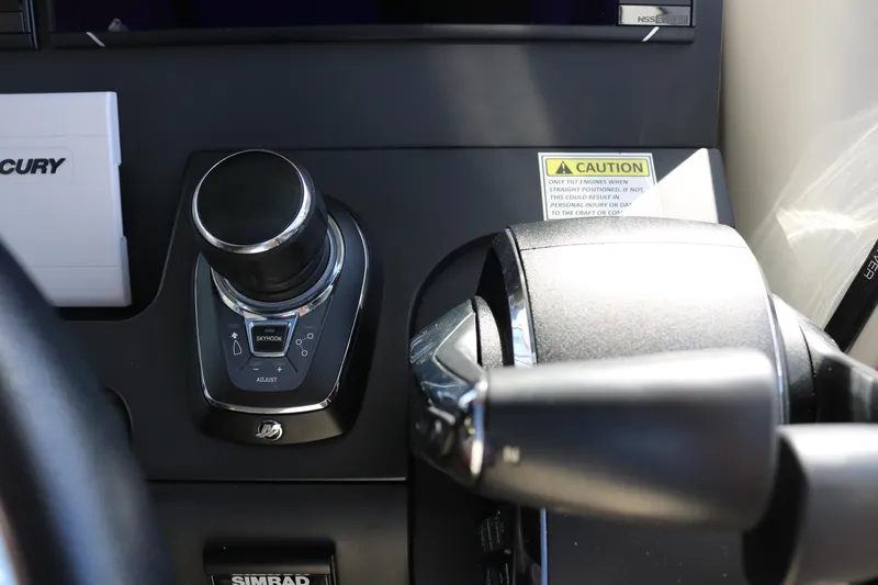 Ocean Therapy Yacht Photos Pics 2021 Nimbus C-11 - Helm