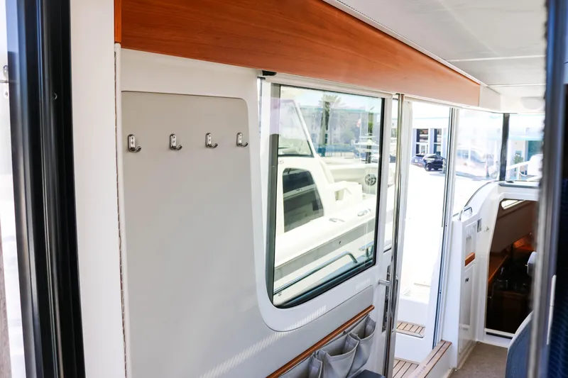 Ocean Therapy Yacht Photos Pics 2021 Nimbus C-11 - Deck house