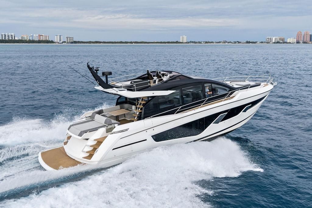 2022 Sunseeker 65 