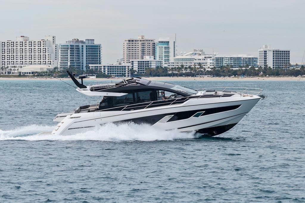 2022 Sunseeker 65 