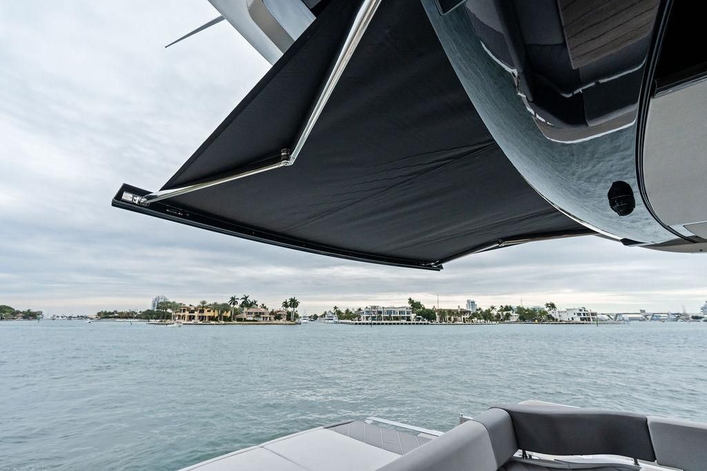 2022 Sunseeker 65 