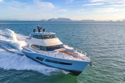 Riviera 78 Motor Yacht Enclosed Bridge Deck