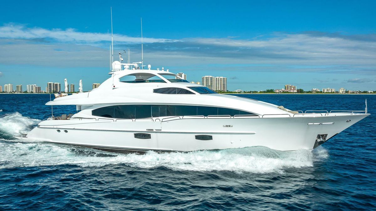 2008 Lazzara 116 