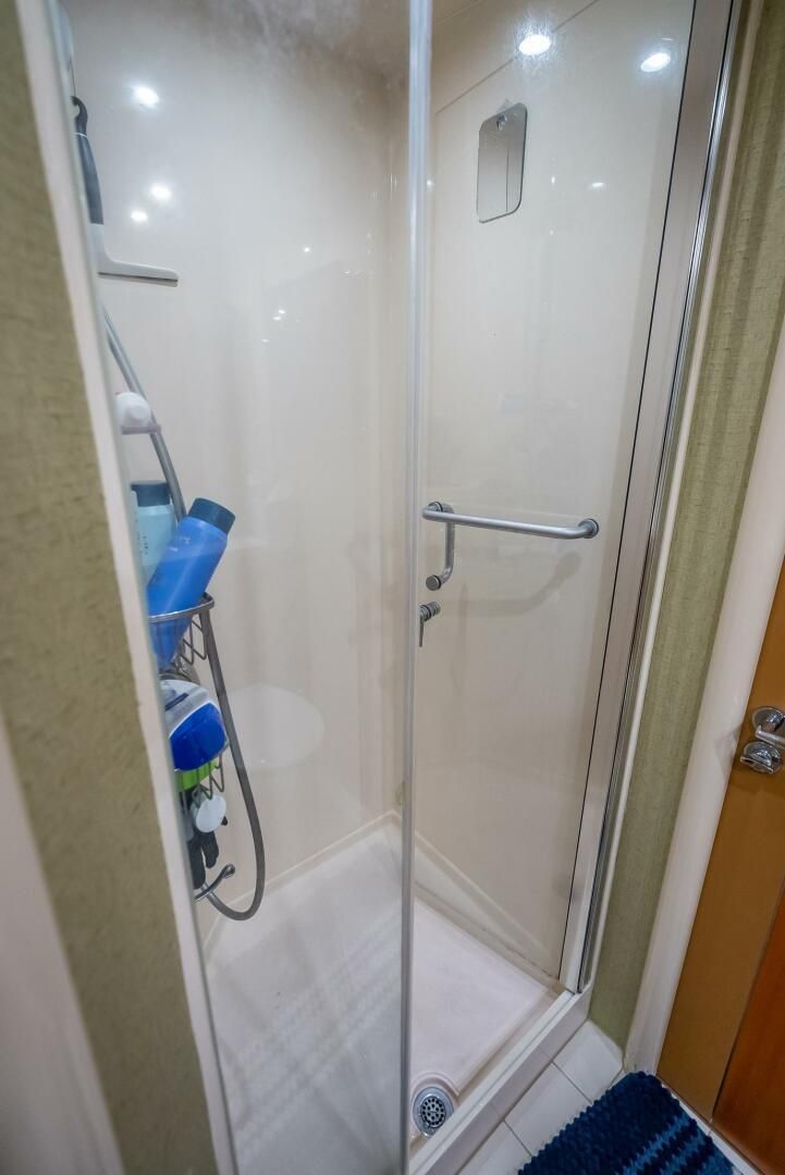 2008 Lazzara 116 