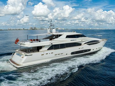 Yacht