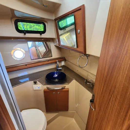 Moondance Yacht Photos Pics 